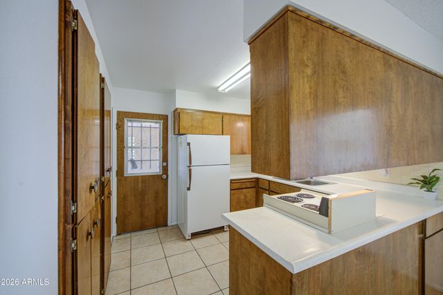 650 N RENNICK Drive, Apache Junction, AZ 85120