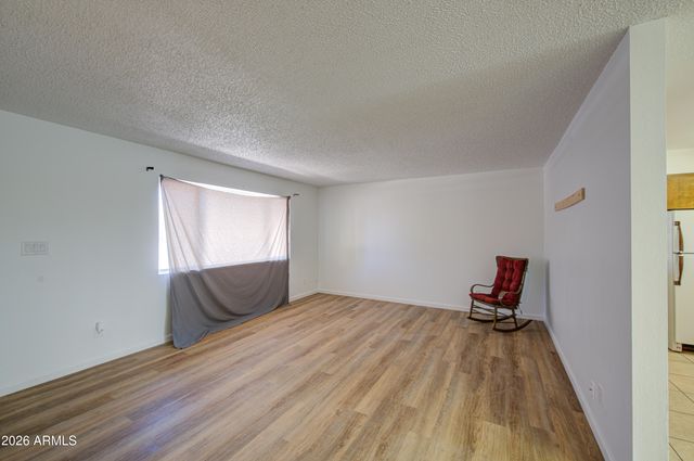 650 N RENNICK Drive, Apache Junction, AZ 85120