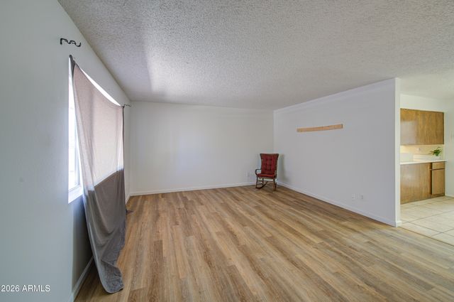 650 N RENNICK Drive, Apache Junction, AZ 85120