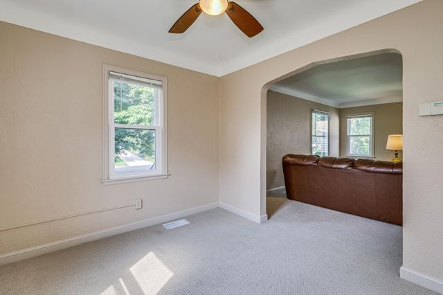 1560 Case Avenue, Saint Paul, MN 55106
