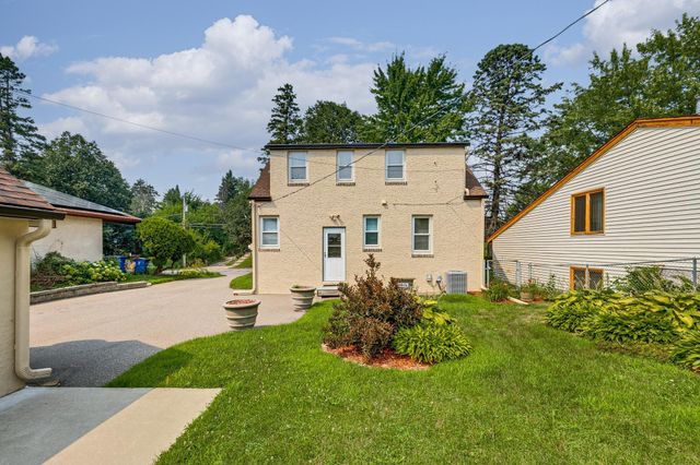 1560 Case Avenue, Saint Paul, MN 55106