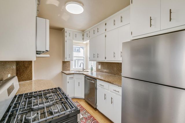 1560 Case Avenue, Saint Paul, MN 55106