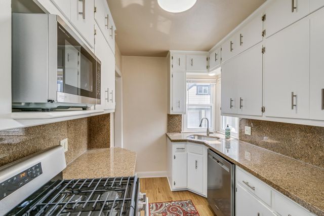 1560 Case Avenue, Saint Paul, MN 55106