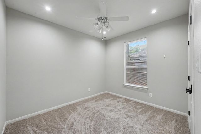 11318 Twain Drive, Montgomery, TX 77356