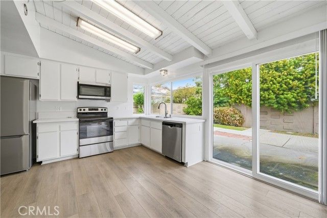 9319 Shrike Avenue, Fountain Valley, CA 92708