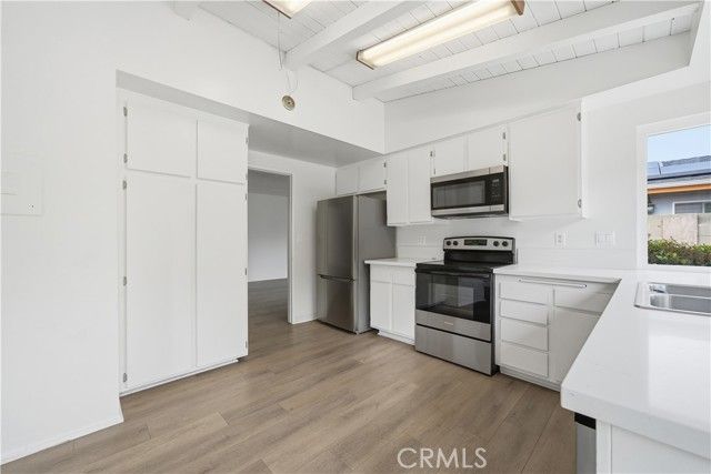 9319 Shrike Avenue, Fountain Valley, CA 92708