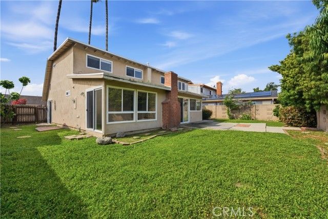 9319 Shrike Avenue, Fountain Valley, CA 92708