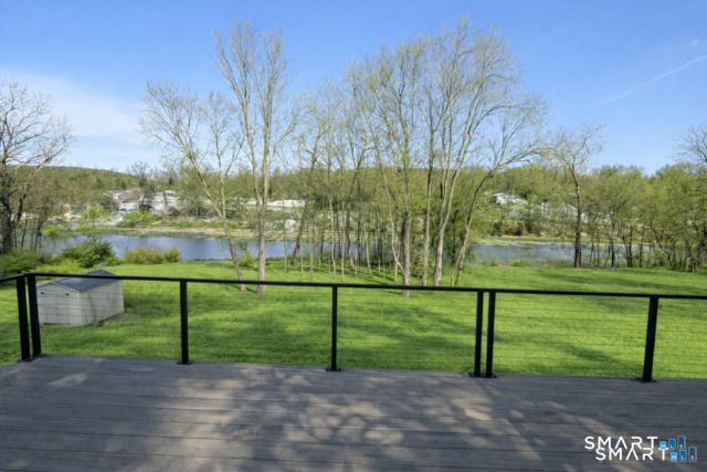 20 North Lake Shore Drive, Brookfield, CT 06804
