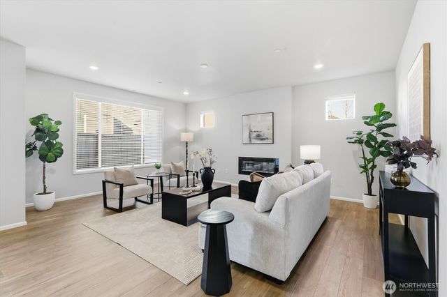 4211 208th Place SE, Bothell, WA 98021