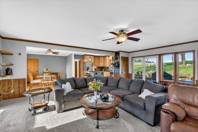 6097 Hellenbrand Road, Waunakee, WI 53597