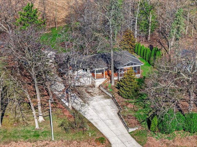 6097 Hellenbrand Road, Waunakee, WI 53597