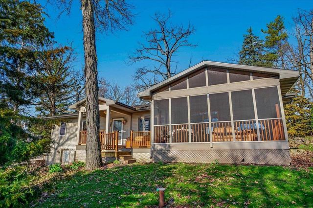 6097 Hellenbrand Road, Waunakee, WI 53597