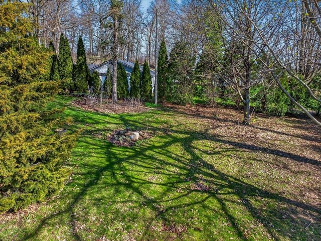 6097 Hellenbrand Road, Waunakee, WI 53597