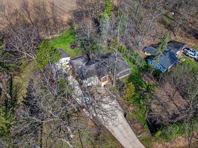 6097 Hellenbrand Road, Waunakee, WI 53597