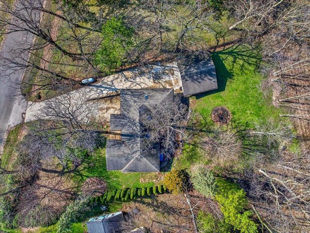 6097 Hellenbrand Road, Waunakee, WI 53597
