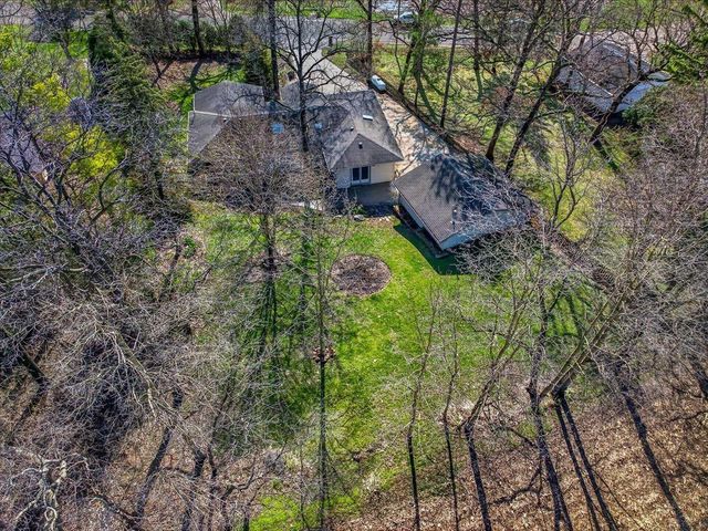 6097 Hellenbrand Road, Waunakee, WI 53597