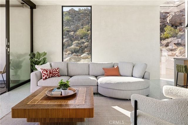 1824 Mountain Shadow Road, Joshua Tree, CA 92252