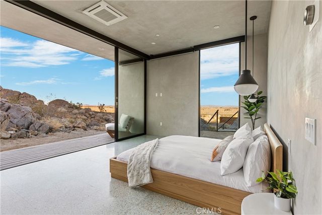 1824 Mountain Shadow Road, Joshua Tree, CA 92252