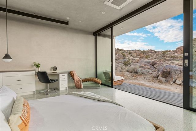 1824 Mountain Shadow Road, Joshua Tree, CA 92252
