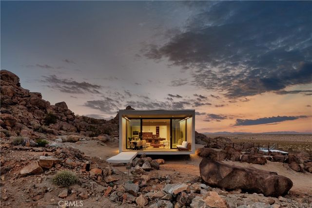 1824 Mountain Shadow Road, Joshua Tree, CA 92252