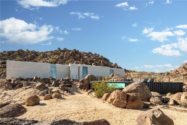 1824 Mountain Shadow Road, Joshua Tree, CA 92252