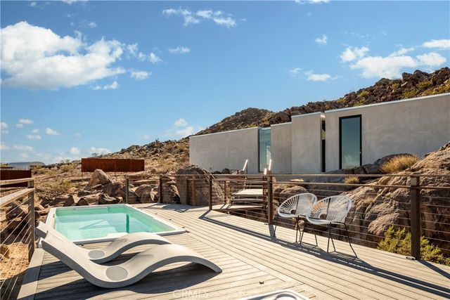 1824 Mountain Shadow Road, Joshua Tree, CA 92252