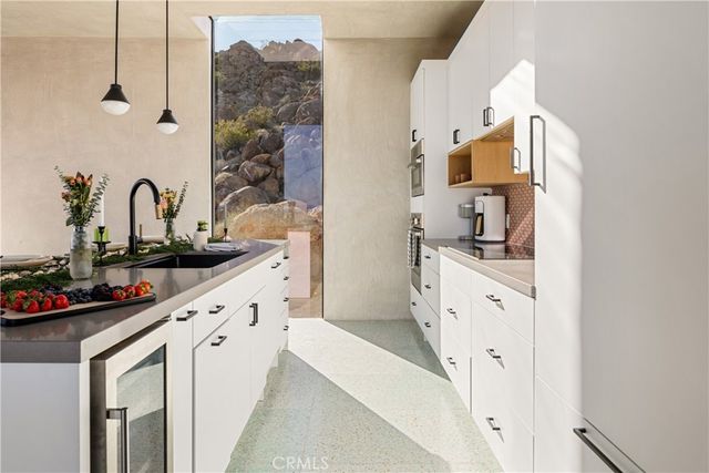 1824 Mountain Shadow Road, Joshua Tree, CA 92252