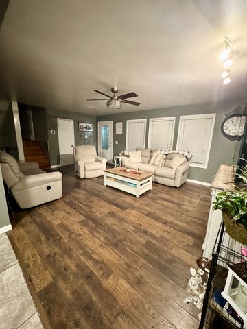 300 Scenic Dr, Shelbyville, TN 37160
