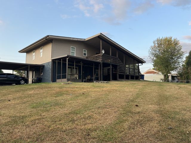 300 Scenic Dr, Shelbyville, TN 37160