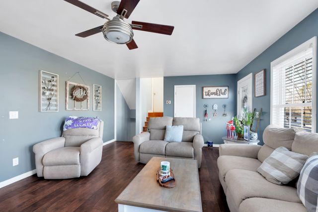 300 Scenic Dr, Shelbyville, TN 37160