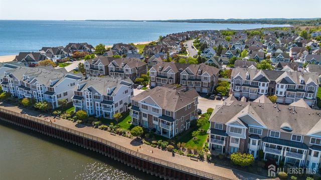 32 Raritan Reach Road, South Amboy, NJ 08879