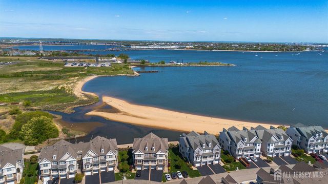32 Raritan Reach Road, South Amboy, NJ 08879
