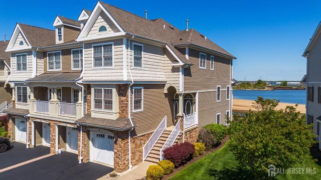 32 Raritan Reach Road, South Amboy, NJ 08879