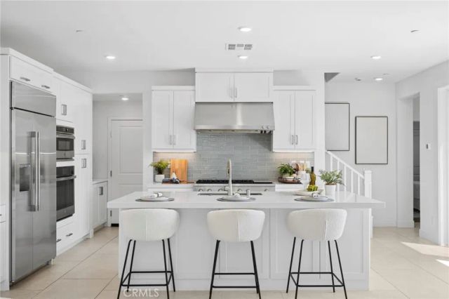 306 Treble, Irvine, CA 92618