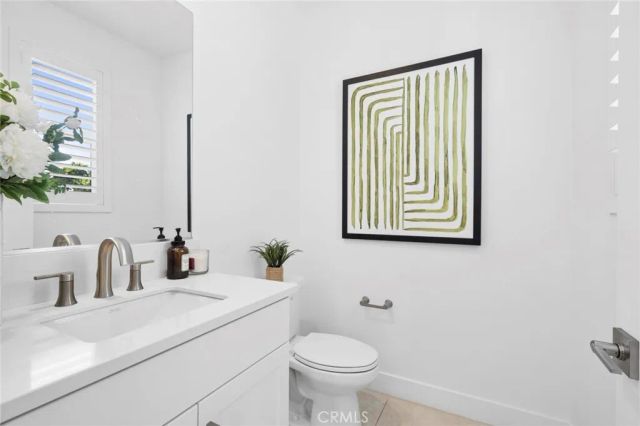 306 Treble, Irvine, CA 92618