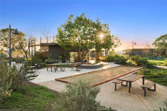 306 Treble, Irvine, CA 92618