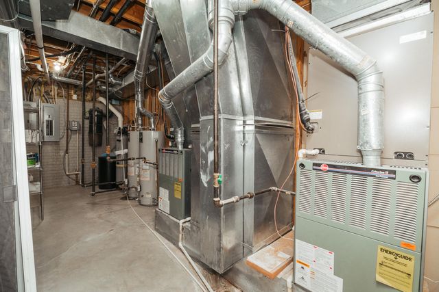 700 N Farm Road 193, Springfield, MO 65802