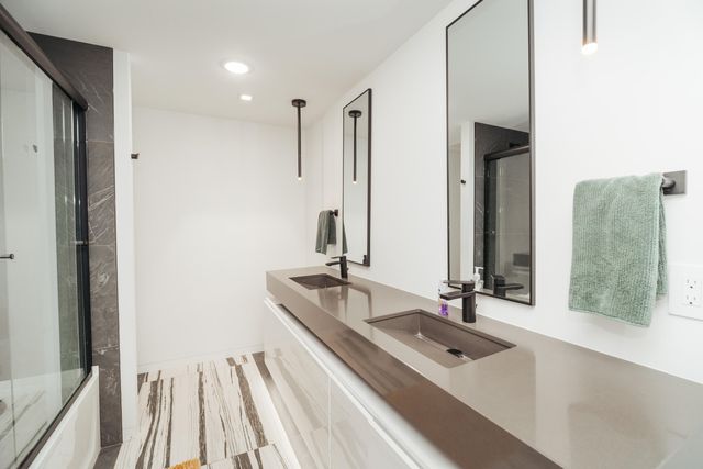 700 N Farm Road 193, Springfield, MO 65802