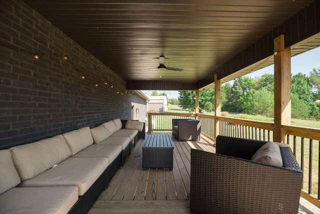 700 N Farm Road 193, Springfield, MO 65802