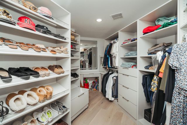 700 N Farm Road 193, Springfield, MO 65802