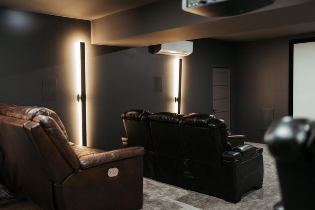 700 N Farm Road 193, Springfield, MO 65802