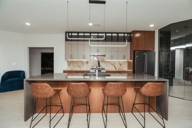 700 N Farm Road 193, Springfield, MO 65802