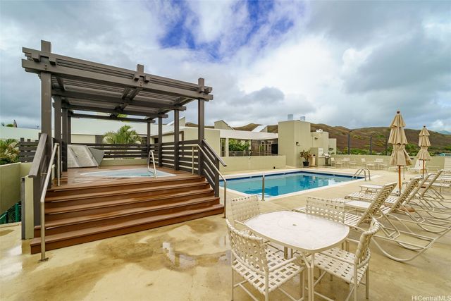 1020 Aoloa Place 311B, Kailua, HI 96734