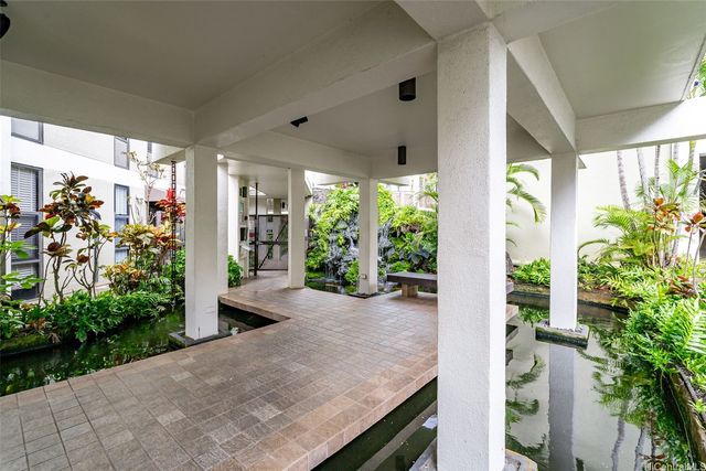 1020 Aoloa Place 311B, Kailua, HI 96734