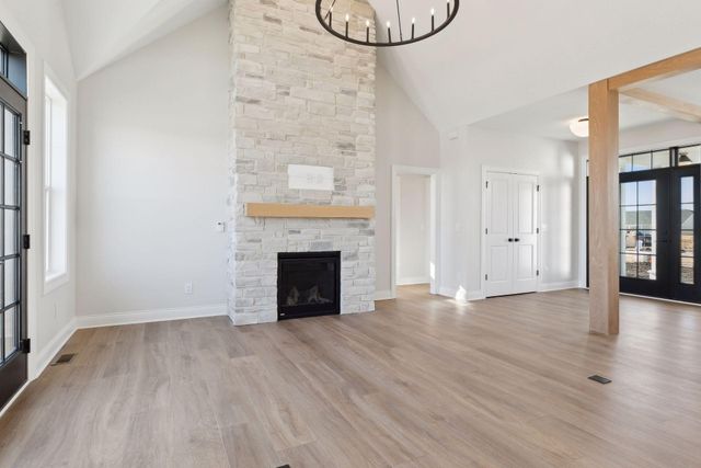 610 Field Point Street, Roberts, WI 54023