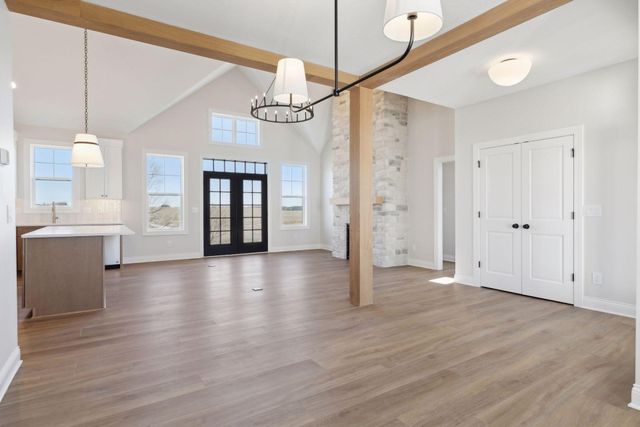 610 Field Point Street, Roberts, WI 54023