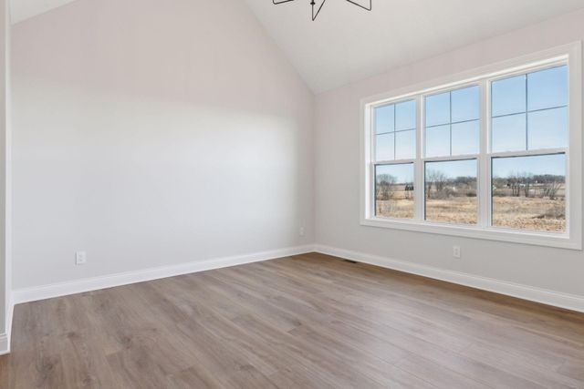 610 Field Point Street, Roberts, WI 54023