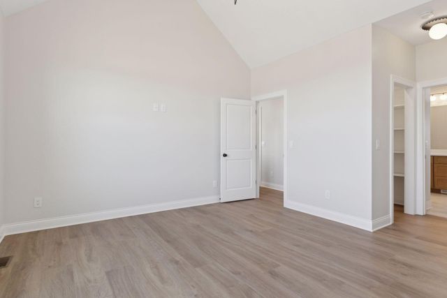 610 Field Point Street, Roberts, WI 54023