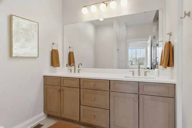 610 Field Point Street, Roberts, WI 54023