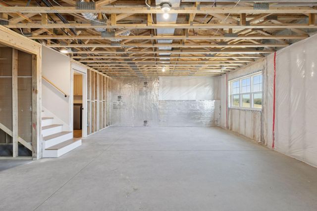 610 Field Point Street, Roberts, WI 54023